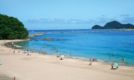 病院近くの海岸